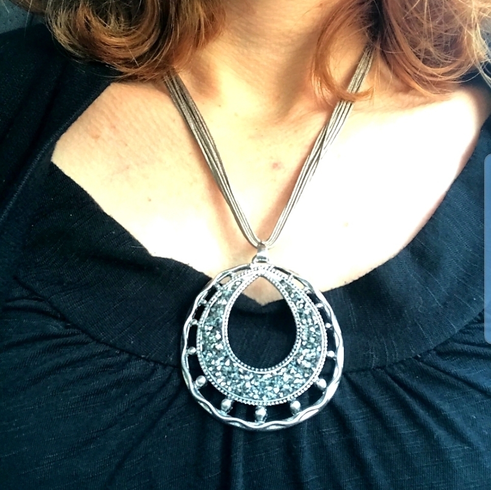Burnished Silver Tone Necklace Set - Picture 4 of 5